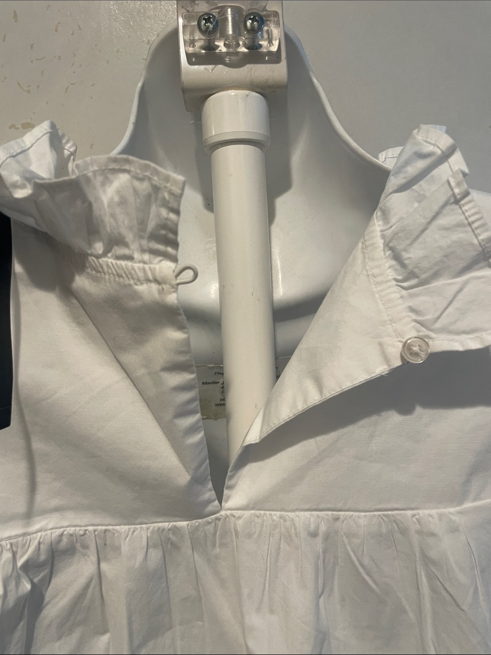 NWT Crown & Ivy  White Sleeveless Embroidered Ruffle Yoke Top - Picture 7 of 12